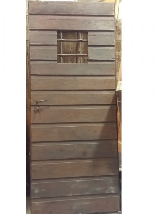 Single-leaf door