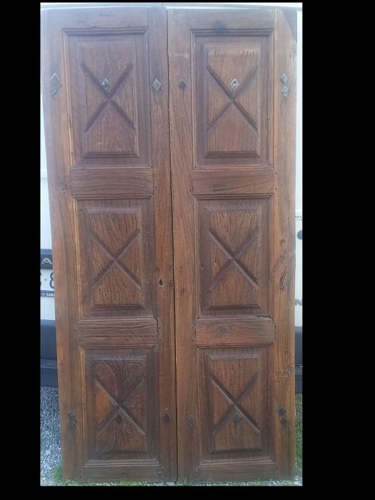 2-leaf door