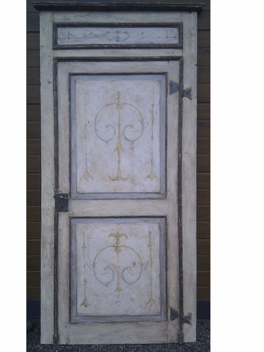Single-panel door
