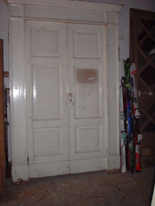 Puerta con marco