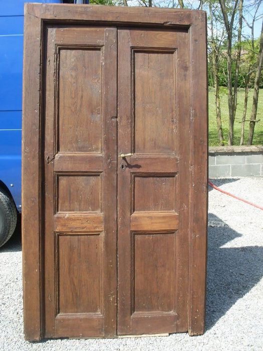 Puerta con marco