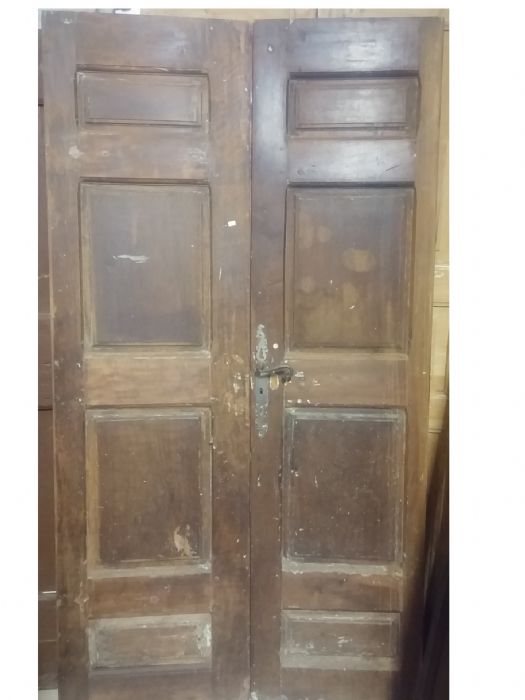 puerta de nogal